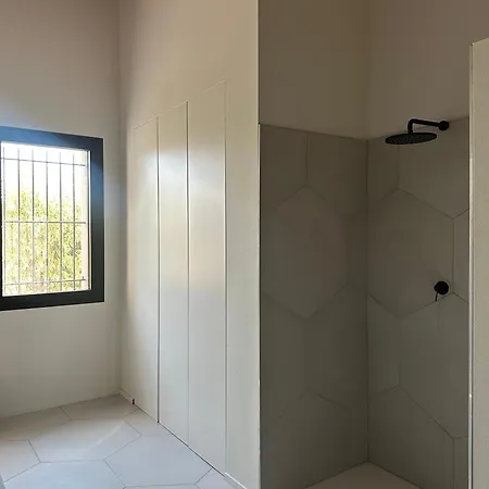 Minimal Design Free Parking Garden וילה Palazzina (Emilia-Romagna)