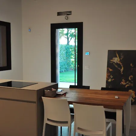 Minimal Design Free Parking Garden Willa