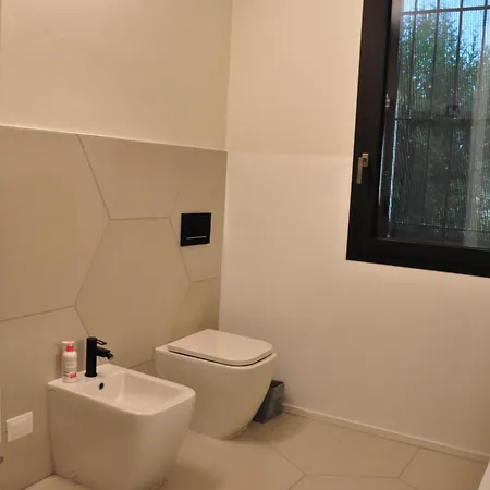 Minimal Design Free Parking Garden *