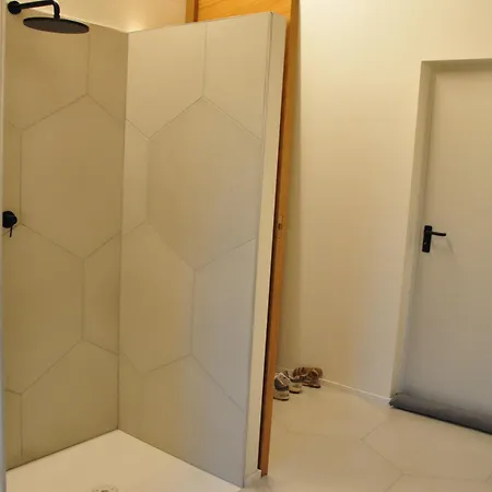 Minimal Design Free Parking Garden וילה *