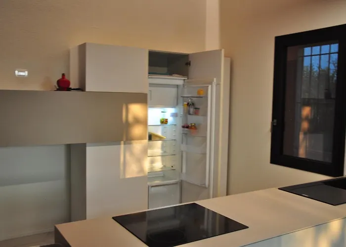 Villa Minimal Design Free Parking Garden Palazzina (Emilia-Romagna)