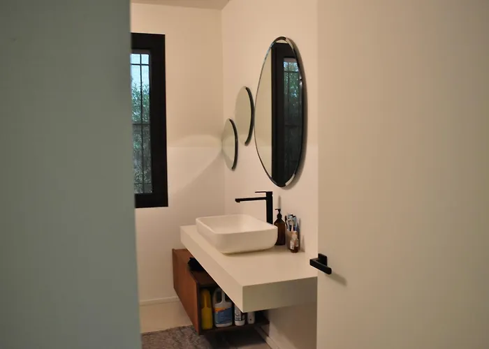 Minimal Design Free Parking Garden Villa Palazzina (Emilia-Romagna)